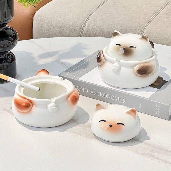 Siamese cat ashtray