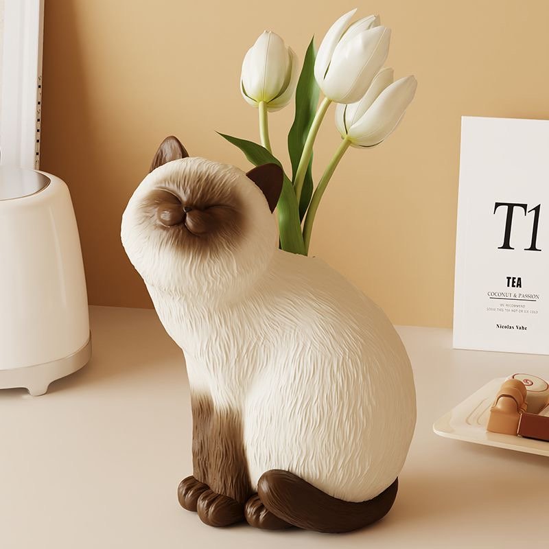 Siamese cat shaped vase
