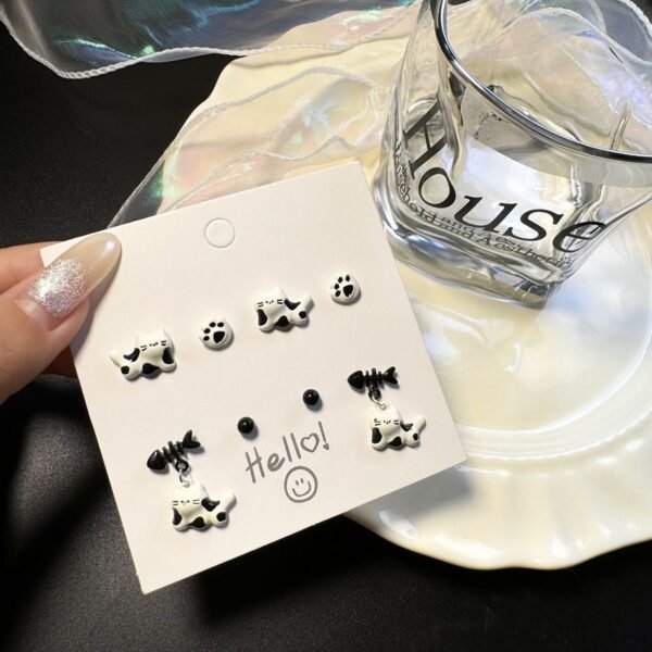 Tuxedo Cat Four pairs of stud earrings set